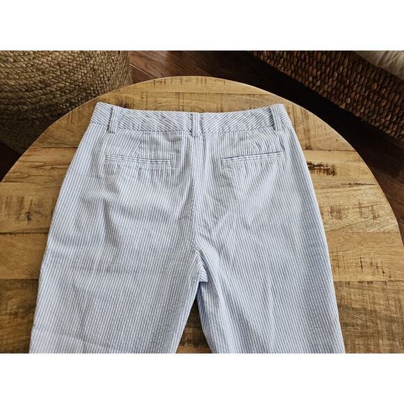 Lands' End Seersucker Straight Leg Crop In Blue Stripe Women's 2 EUC Nautical - Picture 2 of 8